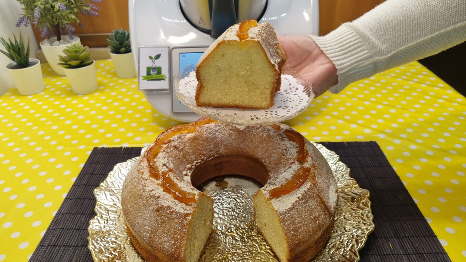 Ciambella agli agrumi