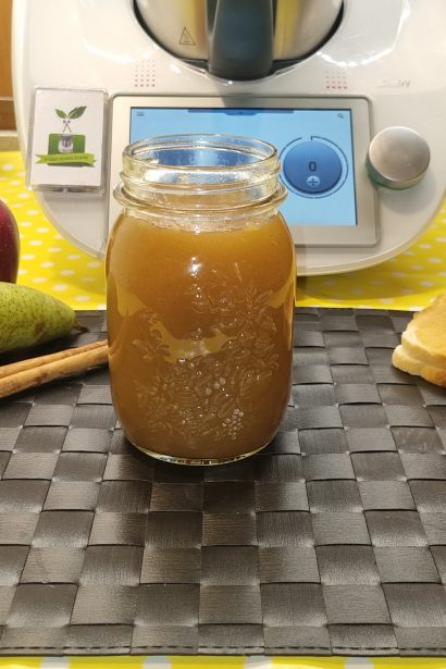 Confettura di mele e pere aromatizzata