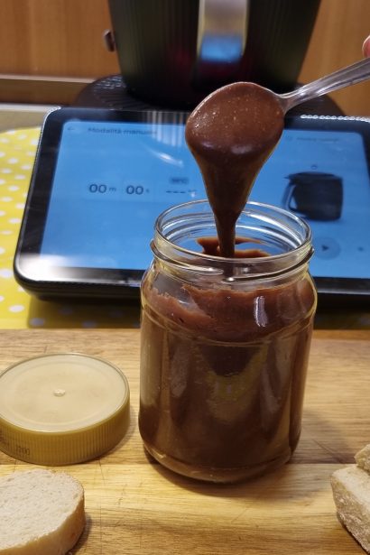 Crema di arachidi tipo nutella peanut